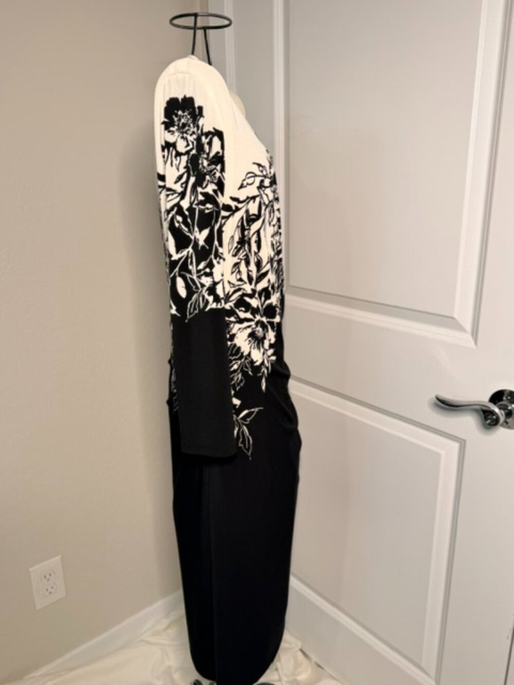 Lauren Ralph Lauren Floral Print Ruched Sheath Dress Size 12 - Picture 6 of 11